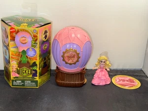 2025 Mattel Wicked Ozian Balloons Glinda Mini Figure w/ Hot Air Balloon Display - Picture 1 of 2