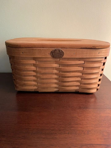 Vintage Tissue Lidded Basket Peterboro USA  7  1/2” C 12” Cover