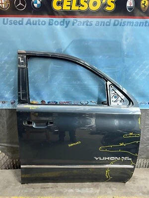 GMC YUKON XL 2016 2018 2019 2020 2021 puerta delantera lado del pasajero fabricante de equipos originales usado Foto 1 de 4