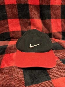 Vintage Nike Tiger Woods Hat Ying Yang Patch Swoosh 90’s Golf Hat Black/Red - Picture 1 of 4