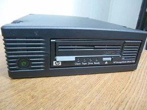 HP StorageWorks Ultrium 920 External Tape Drive - LTO3 - EH824A - Afbeelding 1 van 2