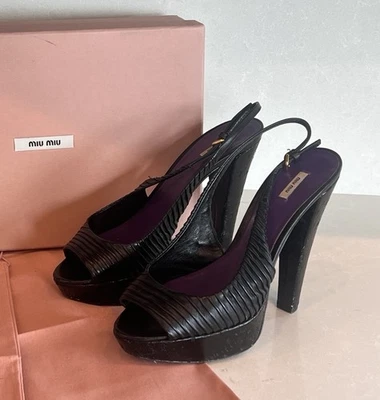 Sandalias de plataforma de cuero mate negro Miu Miu zapato 38 EE. UU. 7,5/8 tacón bomba vacaciones Foto 1 de 4