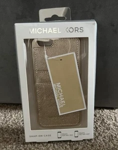 Michael Kors Snap-on Case For iPhone 6 /6s Pale Gold Saffiano Leather New In Box - Zdjęcie 1 z 4