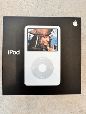 Apple iPod Classic 5ThGeneration 5.5  80GB Wolfson DAC New Battry  Mint - Image 1 of 4