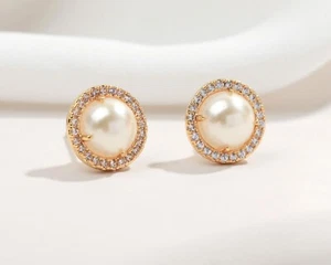 Alicia Bonnie Pearl Simple Minimalist Round Halo Stud Earrings Sparkle CZ - Picture 1 of 6