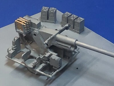 1:40 für Schnellboot PT  15 Japan 40mm Bordgeschütze 2 Stück - Bild 1 von 4