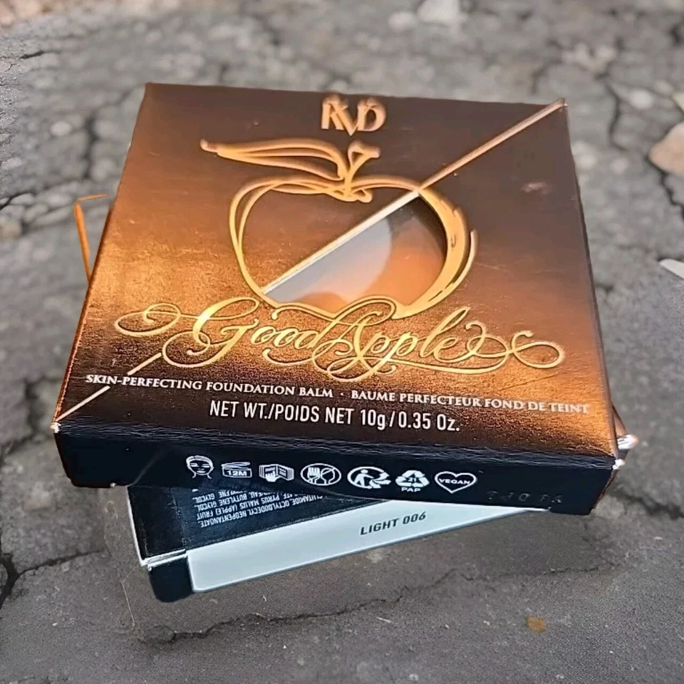 KVD Good Apple Skin Perfecting Foundation Balm Light 006 Boxed Kat Von D