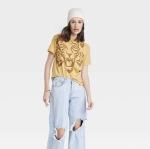 Women’s Atticus Poetry Stay Wild Tiger Short Sleeve Graphic T-shirt Size XS - Picture 1 of 1