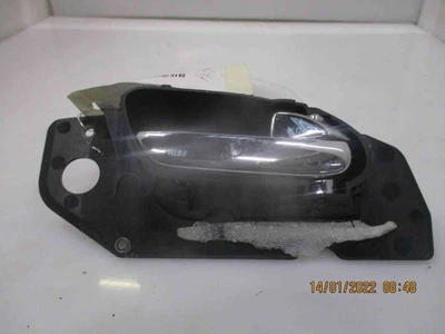 Poignee interieur porte avant droit Peugeot 607 9143C1 - Photo 1/2