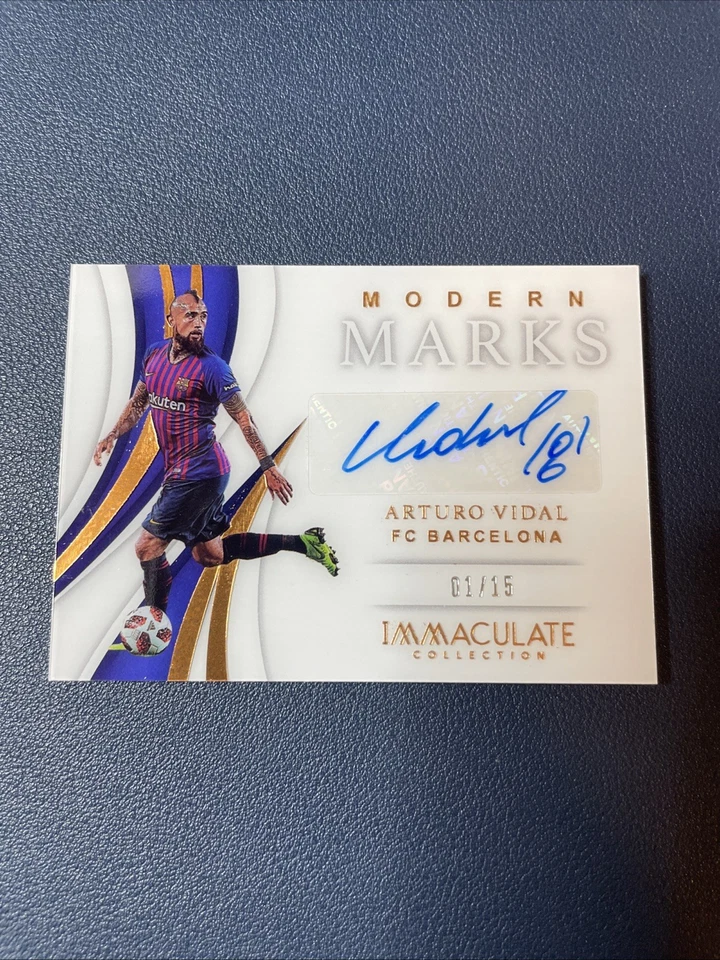 2018-19 Panini Immaculate Barcelona Arturo Vidal Modern Marks Auto 1/15 Chile - Image 1 of 3