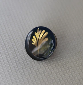 Pin, Button, Motiv unbekannt, dunkelblau, gold, Sammlungsauflösung, gebraucht - Bild 1 von 1