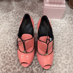 Gucci Lace Up Patent Leather Peep Toe Heels Pink - Picture 1 of 9