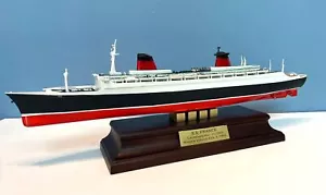 Modell Ozeandampfer S.S. France aufgebaut Oldtimer Passagierschiff Modell 21" lang - Bild 1 von 8