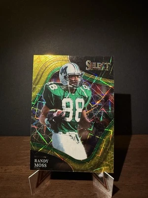 2022 Panini Select Draft Picks - Field Level Randy Moss #162 Gold Lazer Prizm - Image 1 of 2