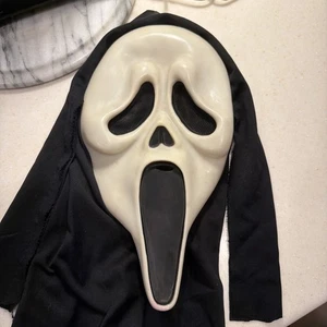 Vintage Generazione 2 Urlo GhostFace Maschera Pasqua Unlimited T Timbro 9206 Pulito! - Foto 1 di 9