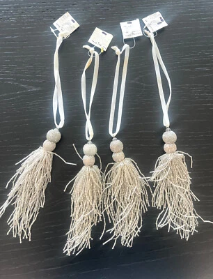 CONJUNTO DE 4 CORTINAS CORTINAS BORLA PRATA CELEIRO CERÂMICA CORTINA AMARRAR COSTAS, 14" DE COMPRIMENTO - Imagem 1 de 2