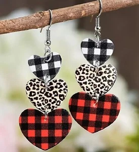 Heart Shaped Dangle earrings for Valentine's Day - Picture 1 of 1