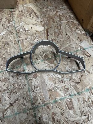 Bisel de cuadro de instrumentos McLaren Foto 1 de 4