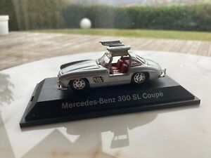 Miniature Mercedes 300 SL 1/43ème Schuco Mercedes Classic Collection état neuf