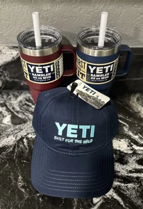 Nuova confezione da 2 tazze Yeti Rambler con coperchio in paglia e cappello Yeti Vine Red Navy - 25 oz. - - Foto 1 di 1