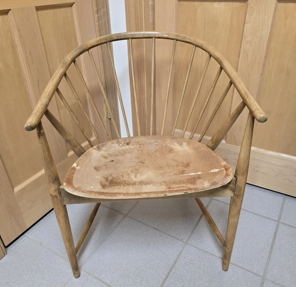 Silla de colección Mid-Century Sun Feather con husillo Sonna Rosen para Nassjo Stolfabrik, 1948 Foto 1 de 4