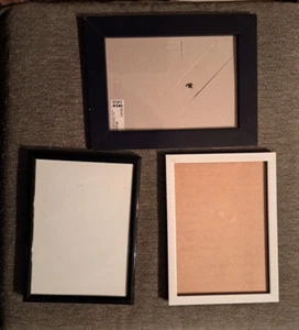 3 x Bilderrahmen Kunststoff, weiß, schwarz, versch. Größen, Ikea, Stehen, Hängen - Bild 1 von 8