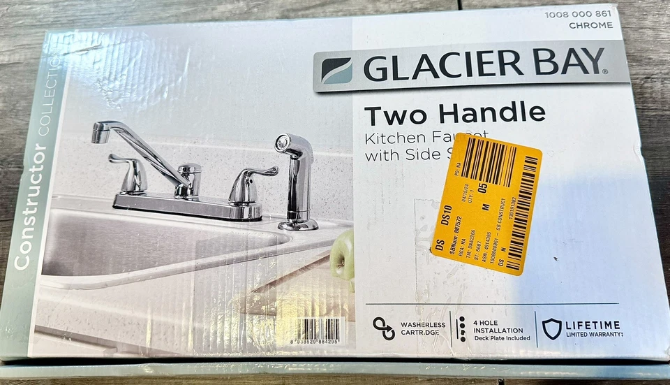 Grifo de cocina Glacier Bay Constructor de 2 manijas cromado con rociador lateral Foto 1 de 1