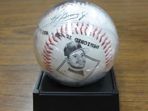 Bola de fotos de los Marineros de Seattle 1994 Ken Griffey Jr con autógrafo facsímil nuevo en caja - Imagen 1 de 5