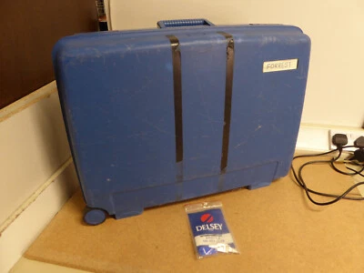 Vintage Delsey FUN BLUE Case HARD SHELL WHEELS + KEYS 60x47x20cm LUGGAGE #V4 - Image 1 of 4