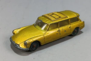 Husky Citroen Safari 1965-1967 Gold - Picture 1 of 5