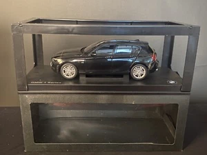 BMW 1er Schrägheck F20 125i Dealer Custom - Black Sapphire 1/18 - Bild 1 von 5