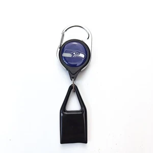 Portable lighter case easy pull Seattle Seahawks creative retractable keychain - Picture 1 of 2