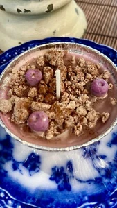 Blueberry Crumb Cake Handarbeit 4,5 Unzen Kerze Bio Sojawachs mit bleifreiem Docht - Bild 1 von 5