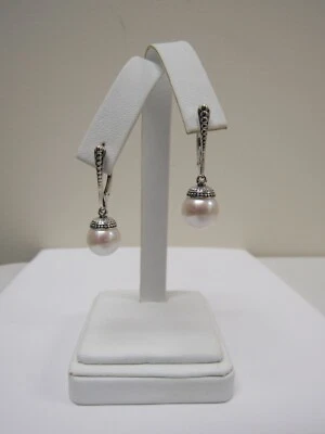 Pendientes colgantes de perlas Luna de plata esterlina de diseñador LAGOS Foto 1 de 4