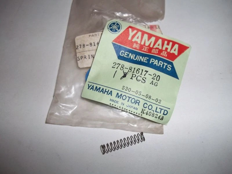 YAMAHA R5 RD250 RD350 GENERADOR CEPILLO RESORTE ORIGINAL  Foto 1 de 1