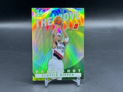 2002-03 Topps Chrome The Move Scottie Pippen #TM12 HOF Refractor - Image 1 of 2