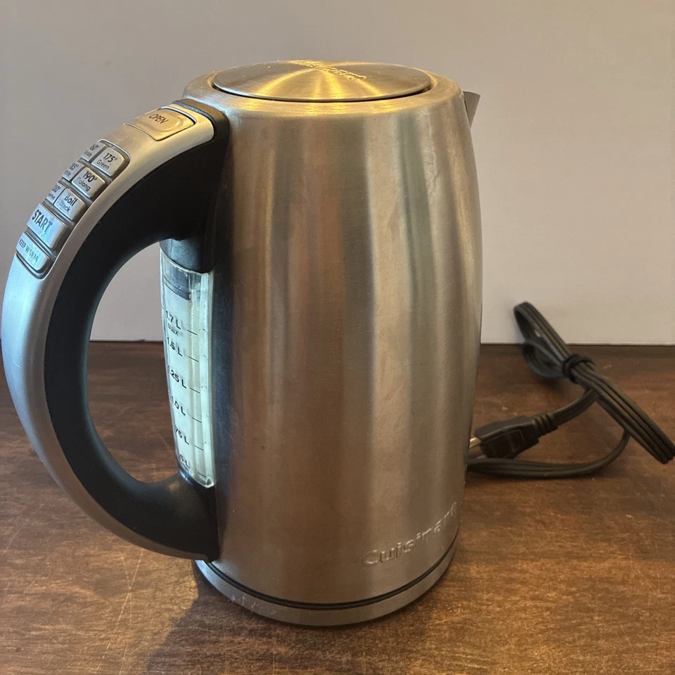 Cuisinart PerfecTemp Cordless Electric Hot Water Tea Kettle CPK-17 Works Great - Image 1 of 4