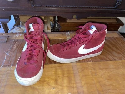 Camisetas altas Nike Foto 1 de 4