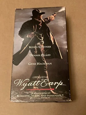 Wyatt Earp VHS Tape 2-Tape Set Kevin Costner, Dennis Quaid, Gene Hackman 1994 Foto 1 de 4
