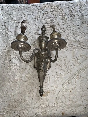 Винтажное настенное бра в стиле ар-деко с 2 разъемами... посеребренное бронзовое? - Изображение 1 из 4