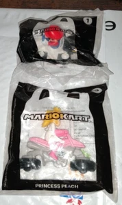 Lote McDonald’s Mario Kart Happy Meal Juguetes #1 Mario & #3 Princess Peach, Nuevo 2022 - Imagen 1 de 3