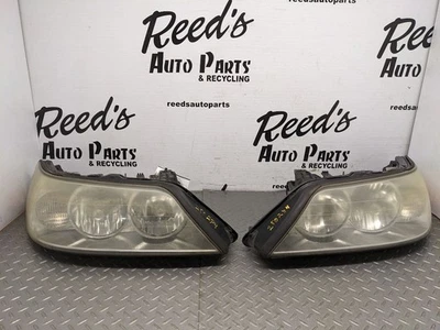 Conjunto de faróis HID par esquerdo direito compatível com 2003-2004 Lincoln Town carro 1177583 - Imagem 1 de 4