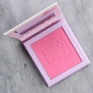 NEW! COLOURPOP x HELLO KITTY 2020 Blush AT FROST SIGHT New in Box SOLD OUT - Picture 1 of 3