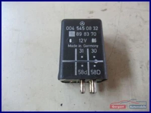 Relais Instrumentenbeleuchtung 0045450832 MERCEDES-BENZ E-KLASSE (W124) E 200 - Bild 1 von 3