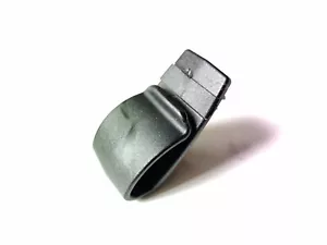 08-14 Mercedes W204 C300 bolsa maletero lateral gancho de moldeado fabricante de equipos originales - Imagen 1 de 3
