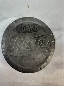 Vintage 1970s **DRINK PEPSI-COLA** Soda Fountain Belt Buckle Pewter SILVERTONE - Picture 1 of 4