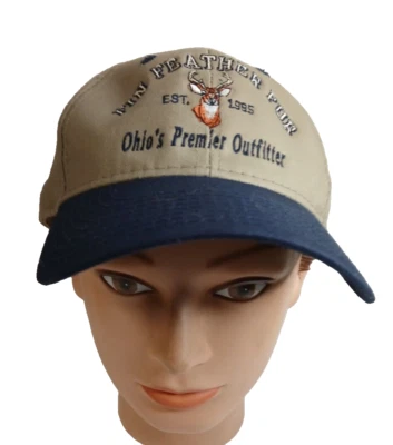 Gorra de béisbol ajustable para hombre con logotipo bordado de piel de pluma de aleta Foto 1 de 4