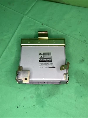 01 Nissan Pathfinder, Infiniti QX4 PCM, ECM, ECU, módulo de computadora de motor MEC14-171 Foto 1 de 4