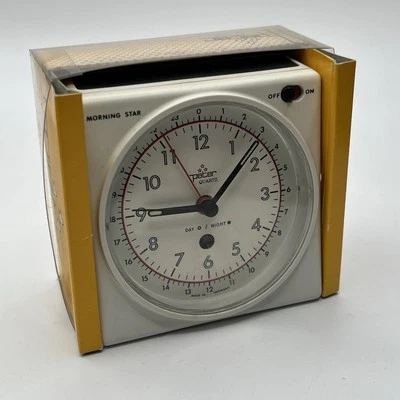 Wecker PETER Quartz Made In Germany Day Night Morning Star #12 - Bild 1 von 4
