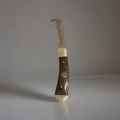 Cuchillo plegable vintage Frost Hoof & Heno 2,625 pulgadas, mango de madera Cocobolo Foto 1 de 4